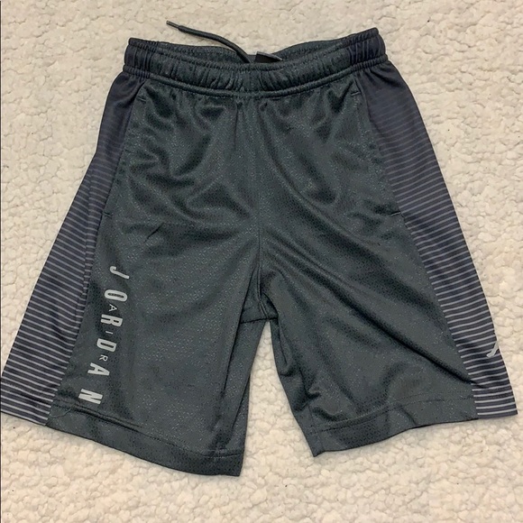 Jordan Other - Jordan size 7 Basketball Shorts